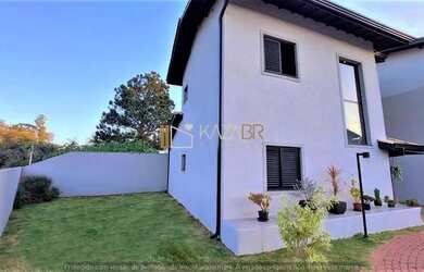 Imagem: A casa em condomínio possui 3 Dormitórios, 2 Banheiros, 2