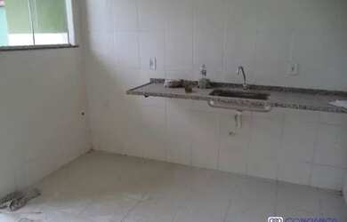 Imagem: A casa em condomínio possui 2 Dormitórios, 2 Banheiros, 1