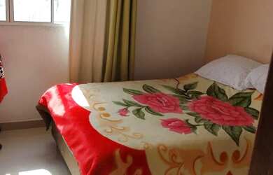 Imagem: A casa em condomínio possui 1 Dormitório, 1 Banheiro, 45m²