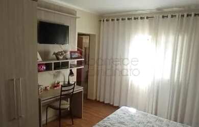 Imagem 11: Casa Padrão em Jundiaí. Piscina, Churrasqueira, Área de serviçoe214m²...