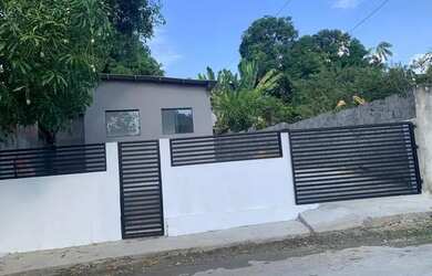 Imagem: A casa possui 3 Dormitórios, 3 Banheiros, 3 Vagas na garagem