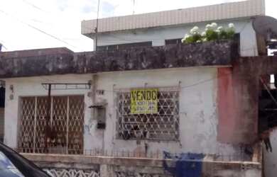 Imagem: A casa possui 4 Dormitórios, 3 Banheiros, 150m² de Área e