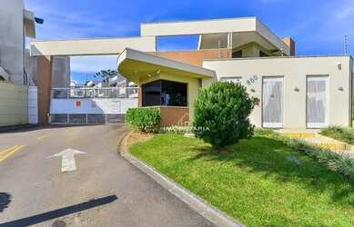 Imagem: A casa em condomínio possui 4 Dormitórios, 5 Banheiros, 5