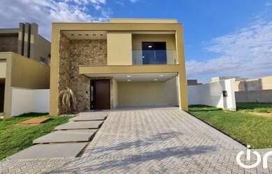 Imagem: A casa em condomínio possui 4 Dormitórios, 5 Banheiros, 2