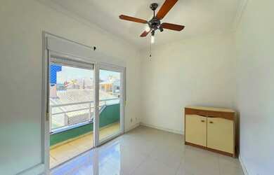 Imagem 5: Casa em Hípica. Piscina, Churrasqueira, Área de serviçoeLareira