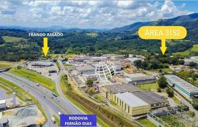 Imagem: O terreno possui 3.152m² de Área, Imóvel novo e está localizado