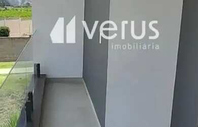 Imagem: A casa em condomínio possui 3 Dormitórios, 2 Banheiros, 3