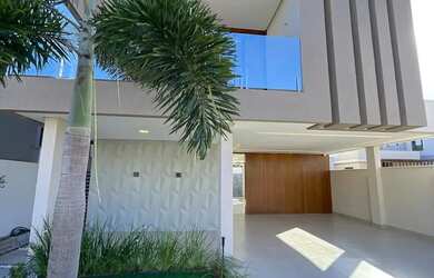 Imagem: A casa em condomínio possui 4 Dormitórios, 4 Banheiros, 2