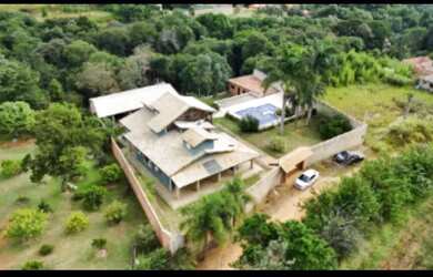 Imagem: A fazenda possui 300m² de Área e está localizado em Mairinque