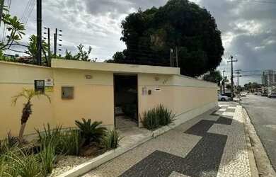 Imagem: A casa possui 3 Dormitórios, 3 Banheiros, 151m² de Área e