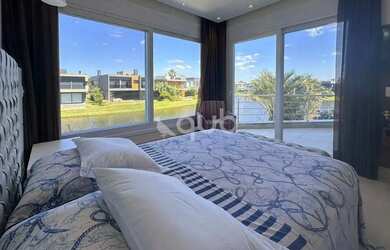 Imagem 11: Sobrado à venda, 5 quartos, 5 suítes, 2 vagas, Condomínio Enseada Lagos...