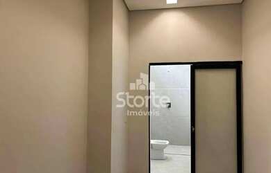 Imagem 9: Casa com 3 dormitórios, sendo 1 suíte à venda, 172m² por R$ 990.000...