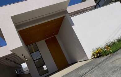 Imagem: A casa em condomínio possui 3 Dormitórios, 3 Banheiros, 4