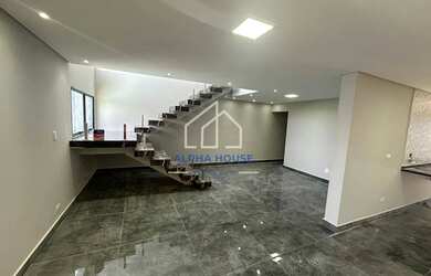 Imagem: A casa possui 3 Dormitórios, 2 Banheiros, 160m² de Área e