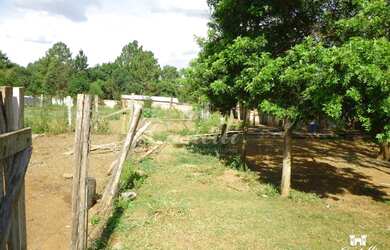 Imagem: O terreno e está localizado em Uvaranas, Ponta Grossa à venda