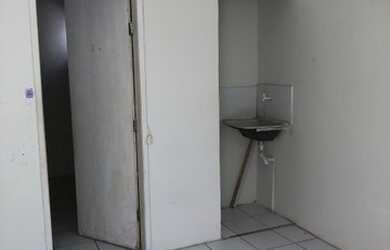 Imagem: O apartamento possui 1 Dormitório e 1 Banheiro e está localizado