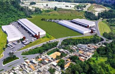 Imagem: O depósito possui 10.000m² de Área e está localizado em