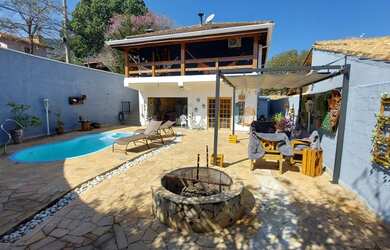 Imagem 1: Casa em condomínio com vista para Pedra Grande em Atibaia - SP