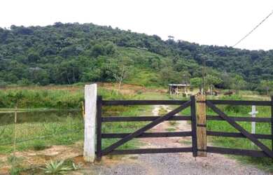 Imagem: A chácara possui 100.000m² de Área e está localizado em