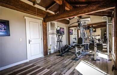 Imagem 6: Casa em Santa Tereza. Piscina, Churrasqueira, VarandaeGuarda roupa