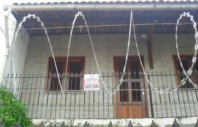 Imagem: A casa possui 2 Dormitórios, 1 Banheiro e 90m² de Área e