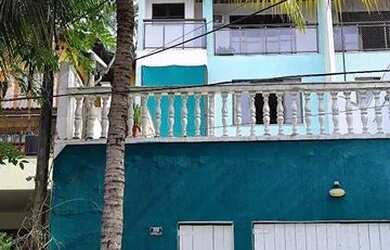 Imagem: O apartamento possui 2 Dormitórios, 2 Banheiros e 75m² de