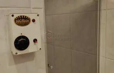 Imagem 9: Casa Sobrado em Jundiaí. Piscina, Varanda, Guarda roupaeLareira