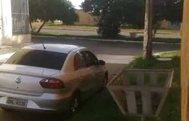 Imagem: A casa possui 2 Dormitórios, 1 Banheiro, 1 Vaga na garagem