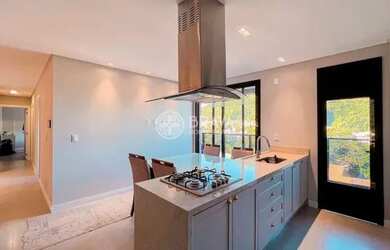 Imagem: O apartamento possui 3 Dormitórios, 3 Banheiros, 2 Vagas na