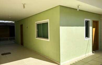 Imagem: A casa em condomínio possui 4 Dormitórios, 3 Banheiros, 2