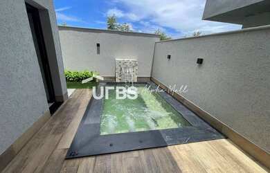 Imagem: A casa em condomínio possui 3 Dormitórios, 4 Banheiros, 4