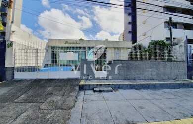 Imagem: A casa possui 5 Dormitórios, 2 Banheiros, 1 Vaga na garagem