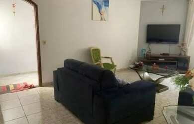 Imagem: A casa possui 2 Dormitórios, 1 Banheiro, 45m² de Área e