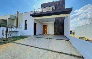 Imagem: A casa em condomínio possui 3 Dormitórios, 2 Banheiros, 2