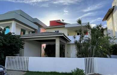 Imagem: A casa em condomínio possui 4 Dormitórios, 3 Banheiros, 2