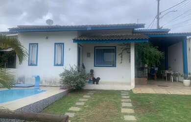 Imagem: A casa em condomínio possui 2 Dormitórios, 3 Banheiros, 2