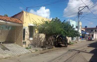 Imagem: A casa possui 1 Dormitório, 1 Banheiro e está localizado