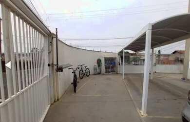 Imagem: O apartamento possui 2 Dormitórios, 2 Banheiros, 2 Vagas na