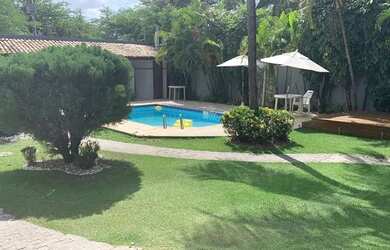 Imagem: A casa para alugar possui 5 Dormitórios, 5 Banheiros, 4 Vagas