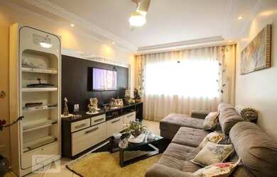 Imagem: A casa possui 4 Dormitórios, 4 Banheiros, 5 Vagas na garagem