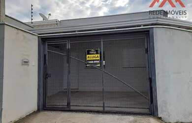 Imagem: A casa possui 2 Dormitórios, 1 Banheiro, 1 Vaga na garagem