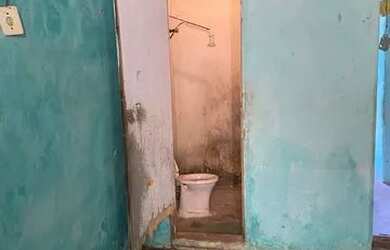 Imagem: A casa possui 2 Dormitórios, 1 Banheiro e está localizado