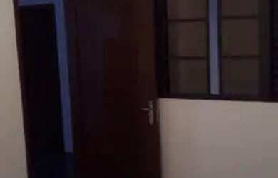 Imagem: A casa para alugar possui 1 Dormitório, 1 Banheiro e 60m²