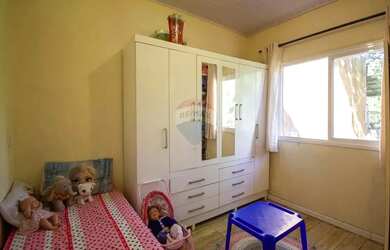 Imagem 14: Casa Aconchegante no Bairro Patronato Conforto, Economia e Localização Estratégica