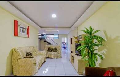 Imagem: O depósito possui 165m² de Área e está localizado em Água