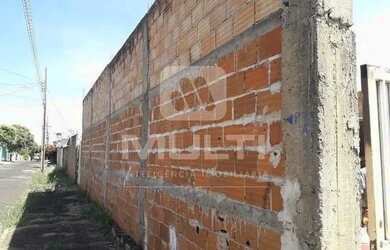 Imagem: O terreno possui 1m² de Área e está localizado em Pacaembu