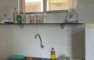 Imagem: O apartamento possui 2 Dormitórios, 1 Banheiro, 1 Vaga na garagem