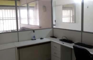 Imagem: O depósito possui 2 Vagas na garagem e 4m² de Área e está