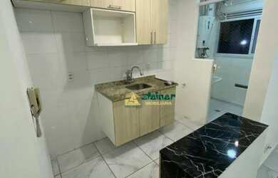 Imagem: O apartamento possui 2 Dormitórios, 1 Banheiro, 1 Vaga na garagem