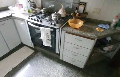 Imagem 10: Casa para Locação em Londrina, Santa Rosa, 4 dormitórios, 3 suítes, 5 banheiros, 3 vagas